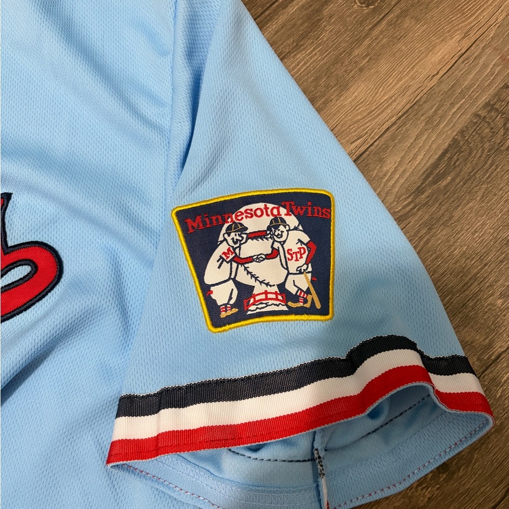 Minnesota Twins Baseball Jersey XL - Picture 4 of 5